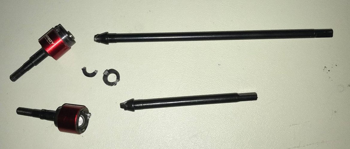 broken Integy shafts.jpg