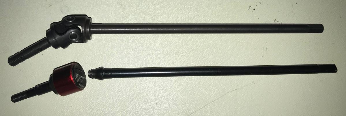 Vanquish and Integy shafts.jpg