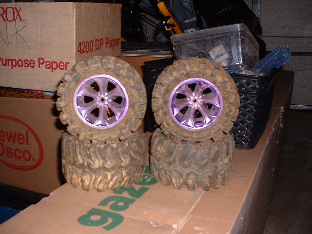 T-Maxx Tires & Parts 006.JPG