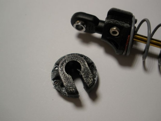 Traxxas 4962 Shock Spring Retainer.JPG