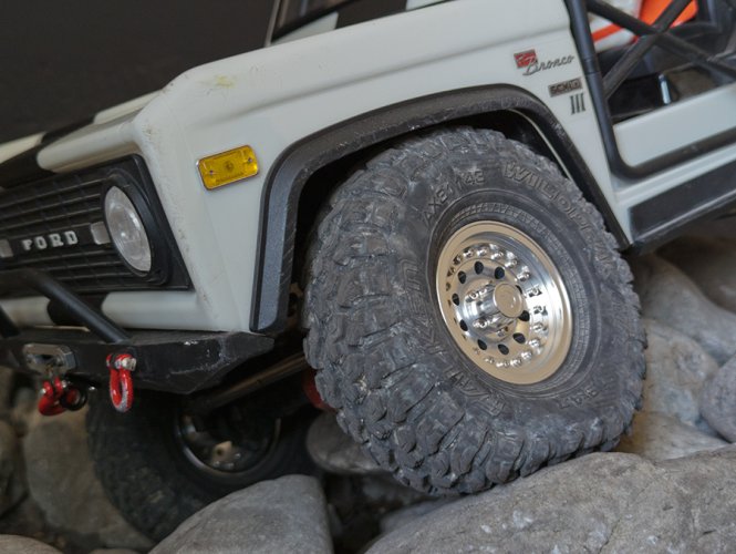 Axial-SCX10-III-Early-Bronco---May-13th---Generic-Wheel-1.jpg