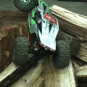 Log jam crawling...