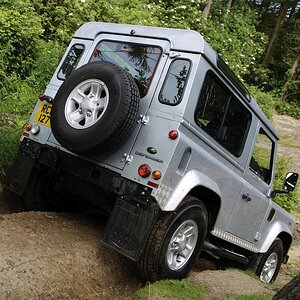 Land Rover Defender 90 2 copy