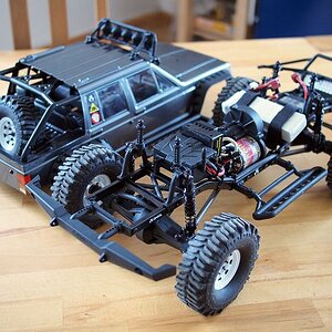 SCX10 Cherokee 8