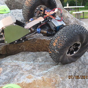 ROCK CRAWLING 060