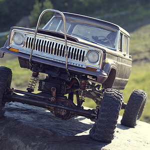 130_Jeep J-20 crawler