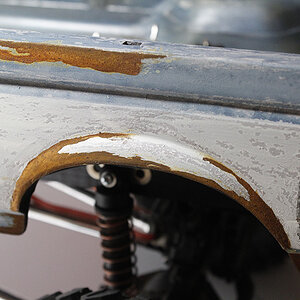 163_1992 Ford F-350 6-door fuel tank rust