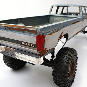 165_1992 Ford F-350 bed rear