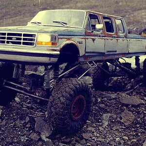 213 Ford F 350 6 door crawler