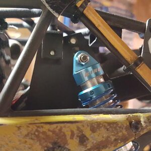 Twin Hammers AMF battery tray shock mount