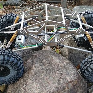 Custom Crawlerz PRO Clod truck with Proline INTERCO TSL 2.2 Super Swampers 20180912 101637