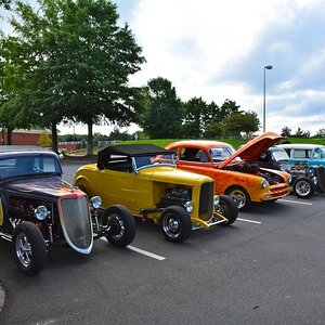 Farmington

first 4 cars  L>R are out of my subdivision..... 

and BTW No stinking HOA