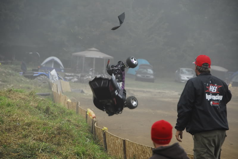 1/5 SCALE BAJA 5T CRASH AT HOSTILE RACE PARK