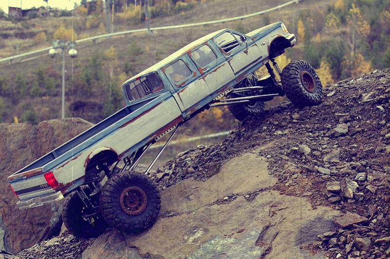 211 Ford F 350 6 door crawler