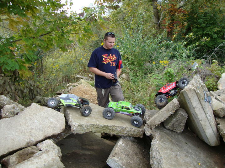 Brandon why you looking at my truck? Your's is the one in back. lol.