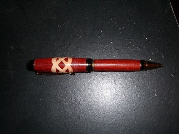 Celtic Knot in maple on Bloodwood