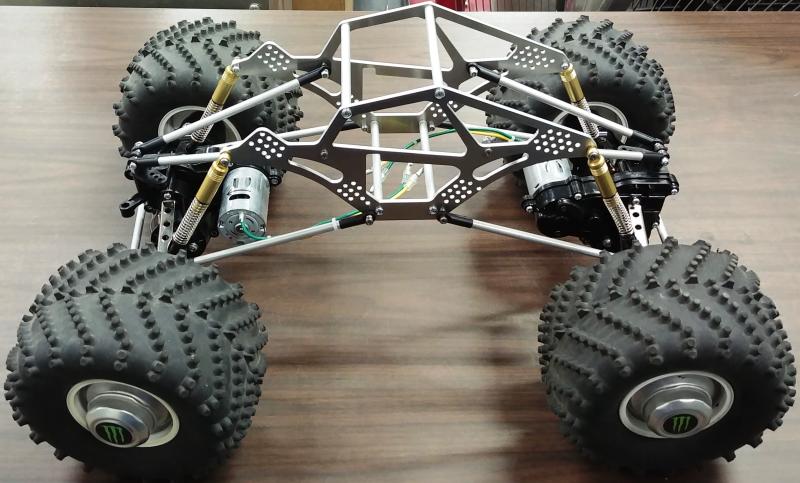 Clod Axles on Custom Crawlerz PRO Crawler Frame Plates with 4" spacers.  (12" wheelbase) (aboveside)