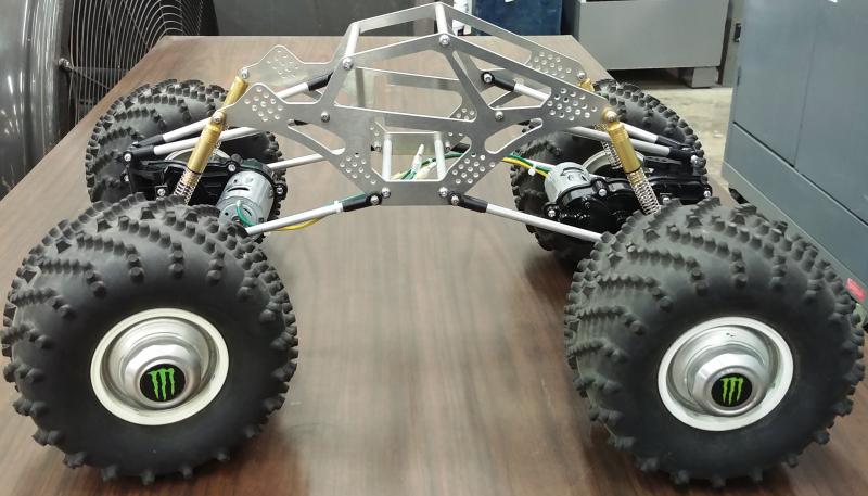 Clod Axles on Custom Crawlerz PRO Crawler Frame Plates with 4" spacers.  (12" wheelbase) (side)