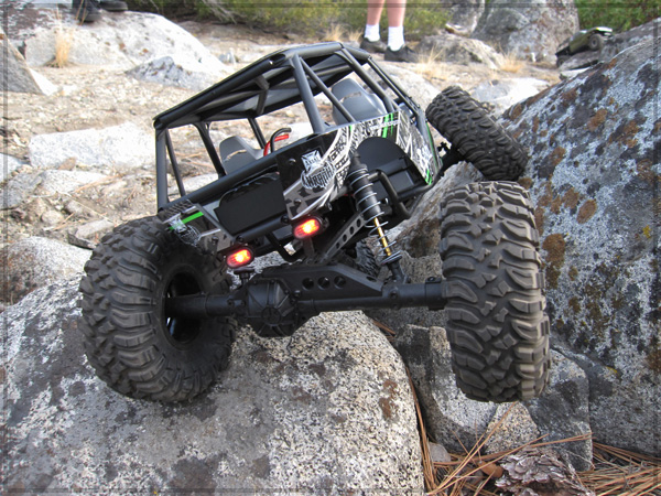 Crawlin' with 3 wheels.