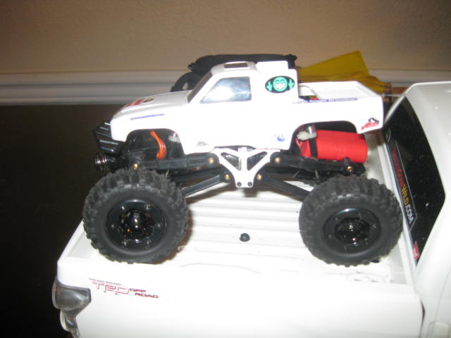 IMG 1283

losi micro crawler...... yes anther TOYOTA