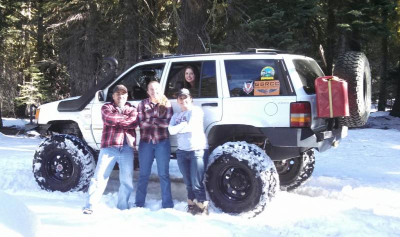 IMG 20131130 121103 3172[1] my 95 grand  dana 60 front dana 70 rear sitting on 37 inchers!!!!