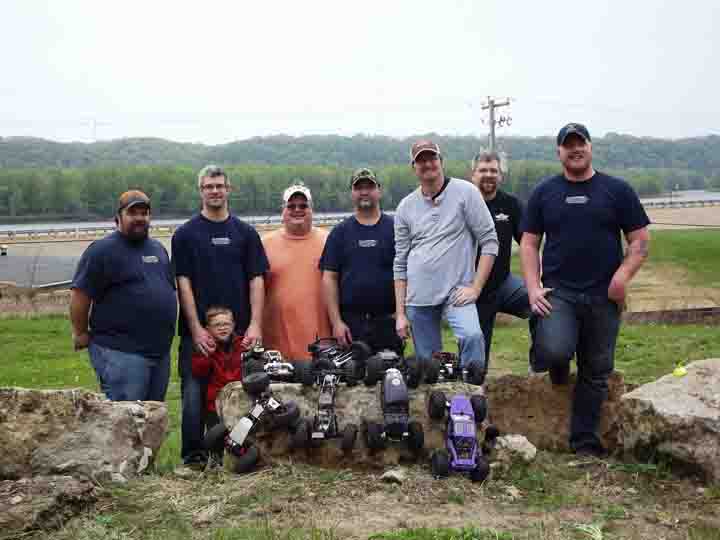 L to R
 Mad Dawg, John E Bravada, MGauger, MaxxRunner, klimb2xs, ske1968, xGerstandtx and the little dude in the front is Evan.