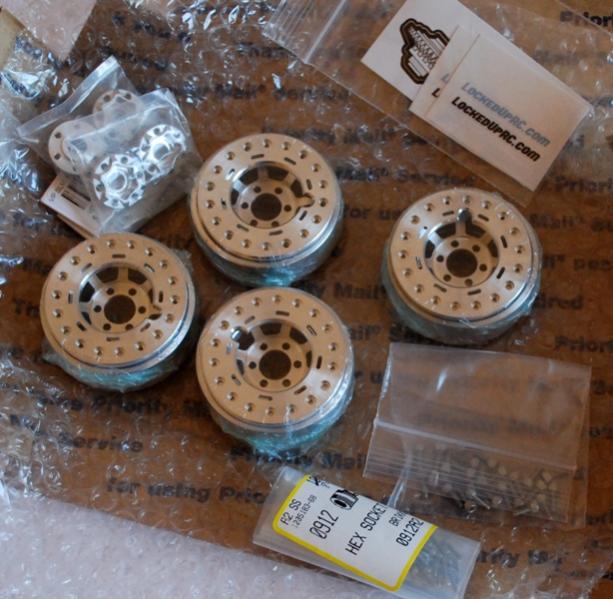 Locked Up RC's Giveaway & Next Team Driver Contest - Win a set of 1.9" Beadlock wheels!!!