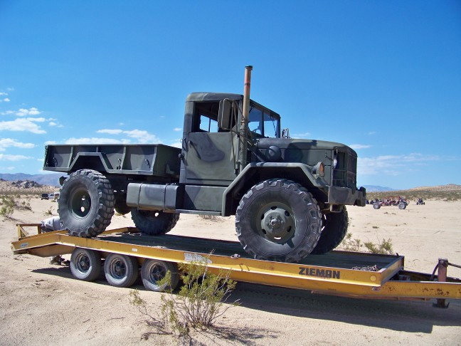 m35a2 Deuce and a half SIDE