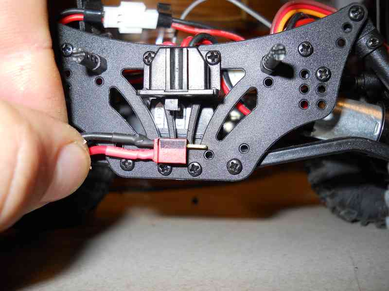 MQ MOA v1 007 - Rx inside chassis (micro deans for scale)