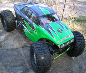 My first crawler bought for me by my wife with a Losi Grappler painted by CrawlerGraphics