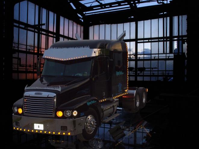 My Truck, 2003 Century Freightliner.......Tricked out