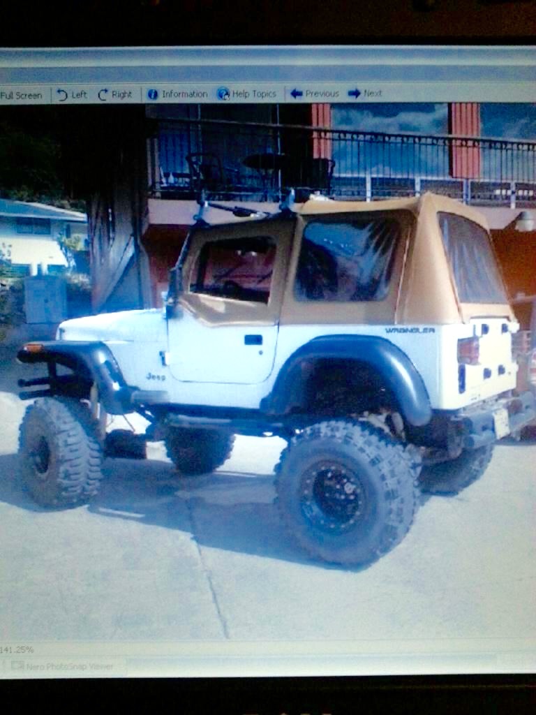 My uncles old jeep *sorry for shitty pic**