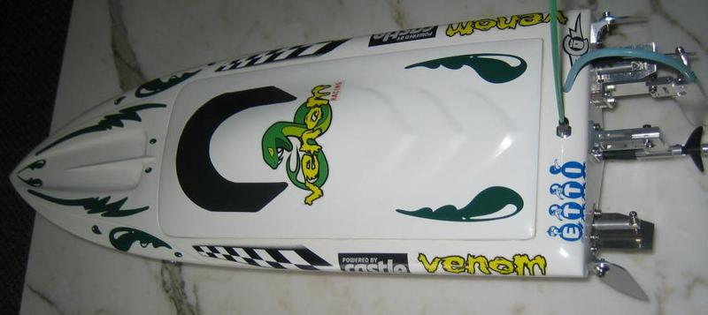 New White Boat w. Decals - Brushless and 3 cell lipo!