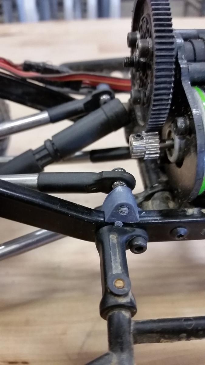 rear link riser V2 installed