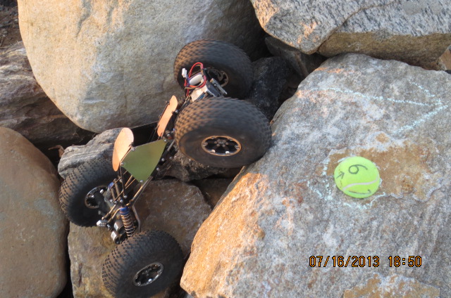 ROCK CRAWLING 051