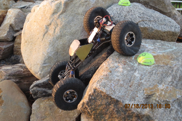 ROCK CRAWLING 052