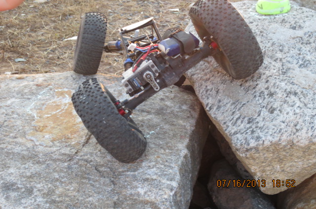 ROCK CRAWLING 063