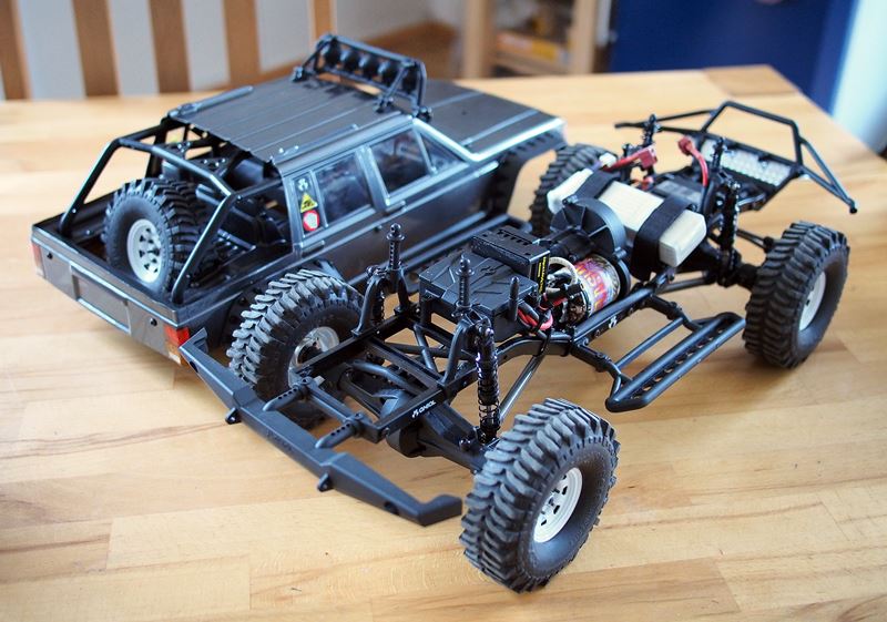 SCX10 Cherokee 8