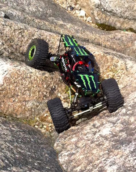 Venom Creeper with home made body 1/8" music wire and 3 cans of Monster Energy