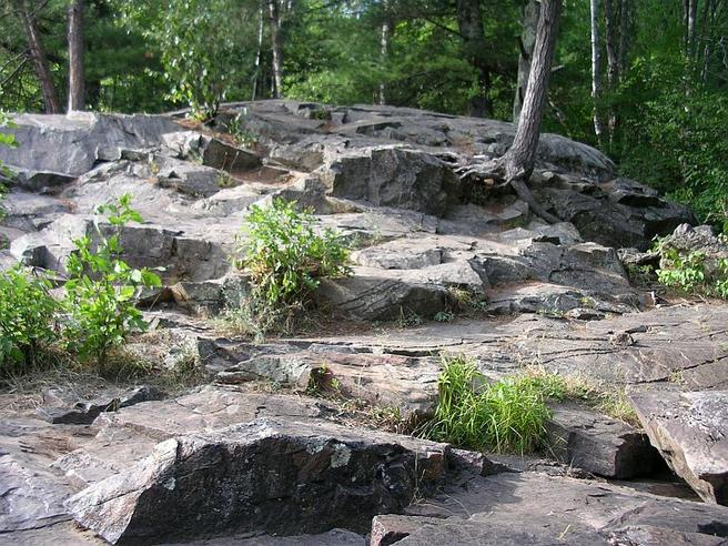 Weird metallic rocks, wish I had my crawler there!