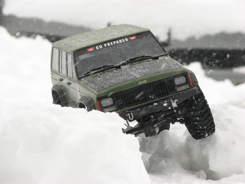 XJ snow wheeling 002