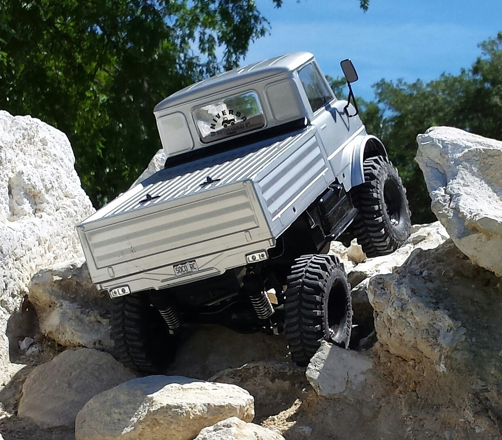 CC01-Unimog.jpg