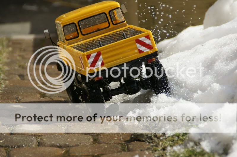 unimog_snow_3.jpg